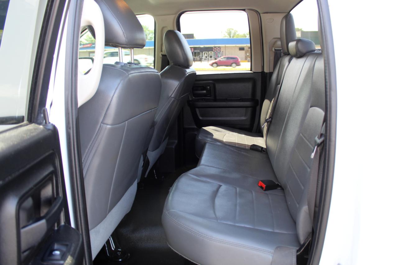 RAM 1500 Classic Tradesman 4x4 Quad Cab 6'4" Box 2020