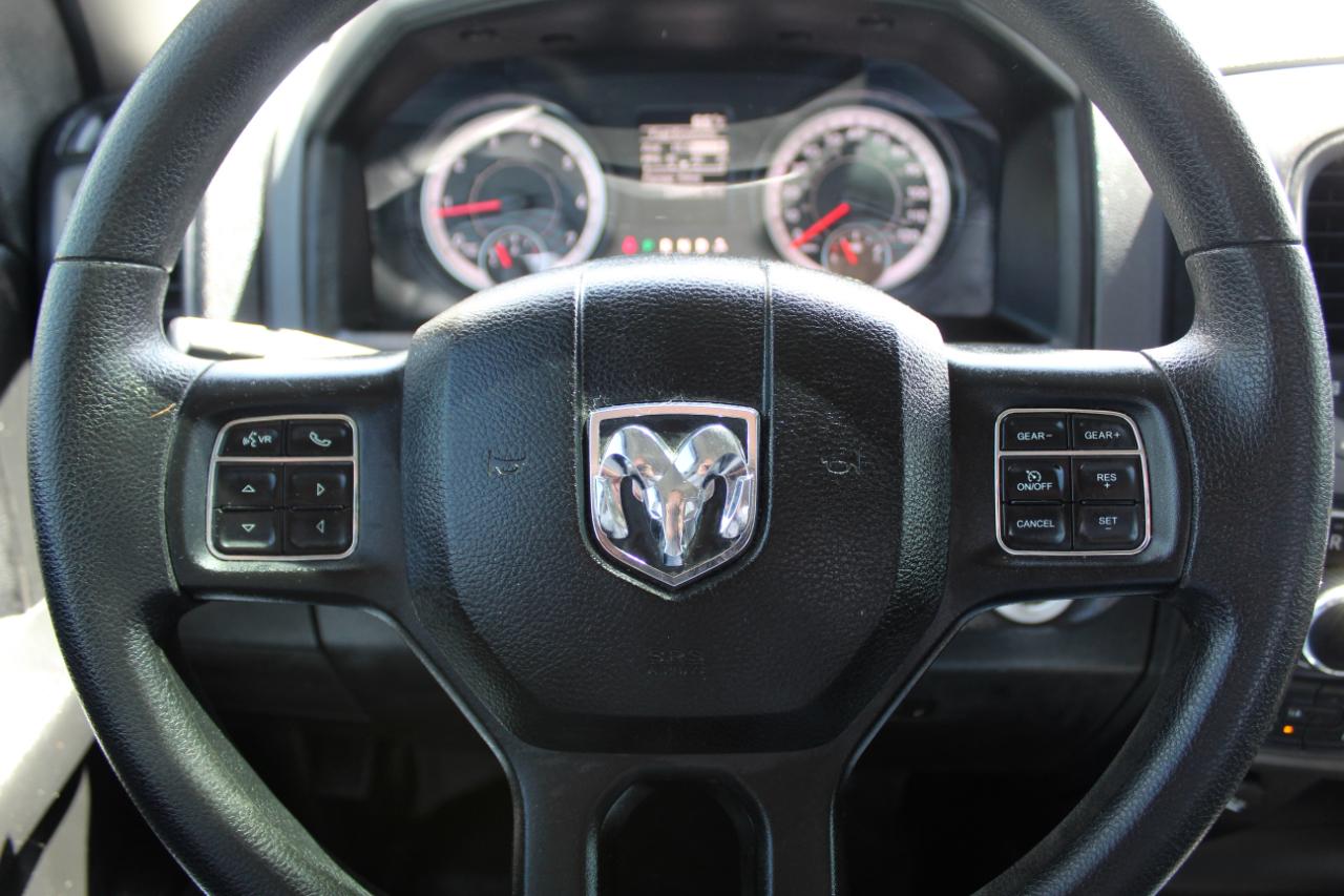 RAM 1500 Classic Tradesman 4x4 Quad Cab 6'4" Box 2020