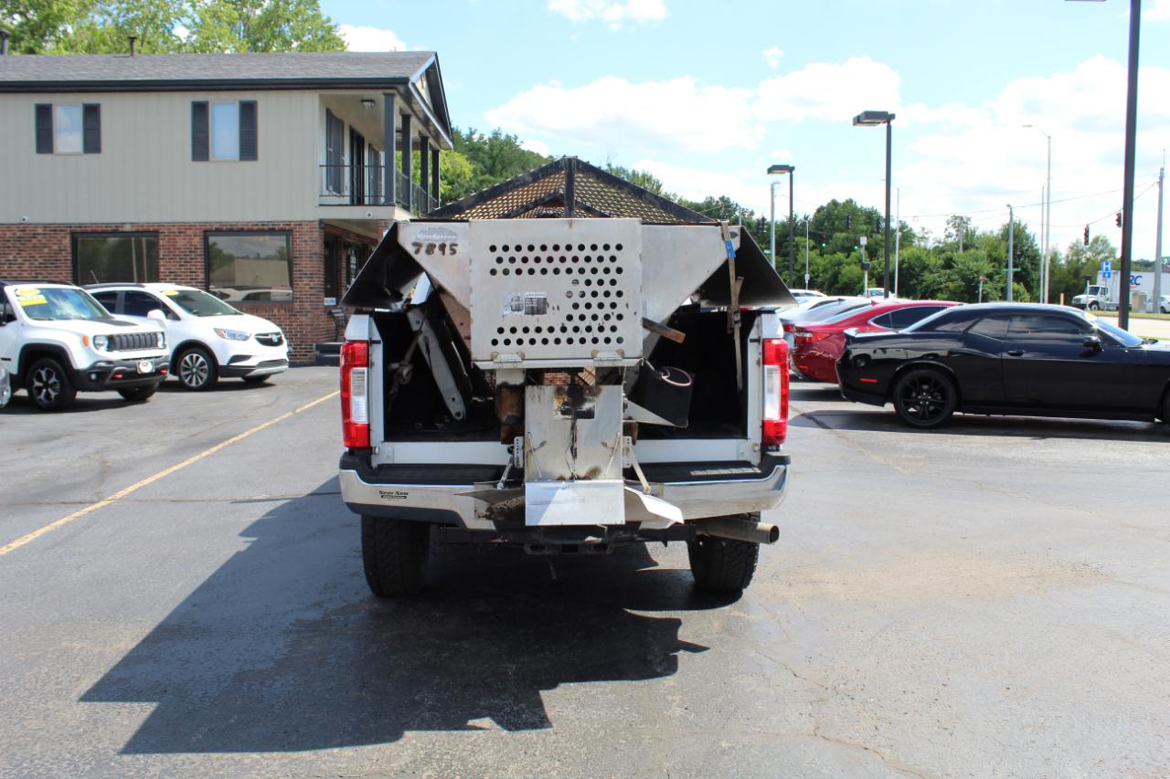 Ford Super Duty F-350 SRW XLT 4WD Reg Cab 8' Box 2018