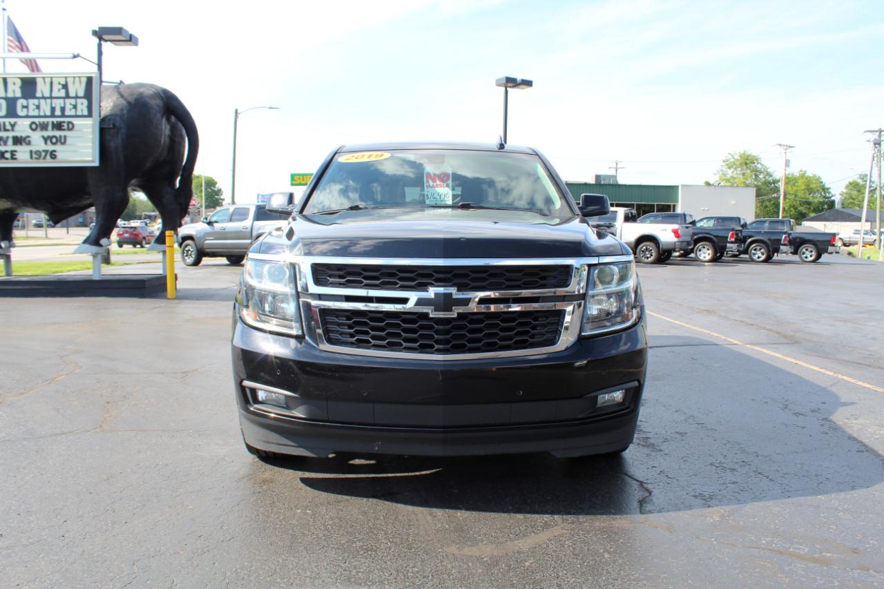 Chevrolet Suburban 4WD 4dr 1500 LT 2019