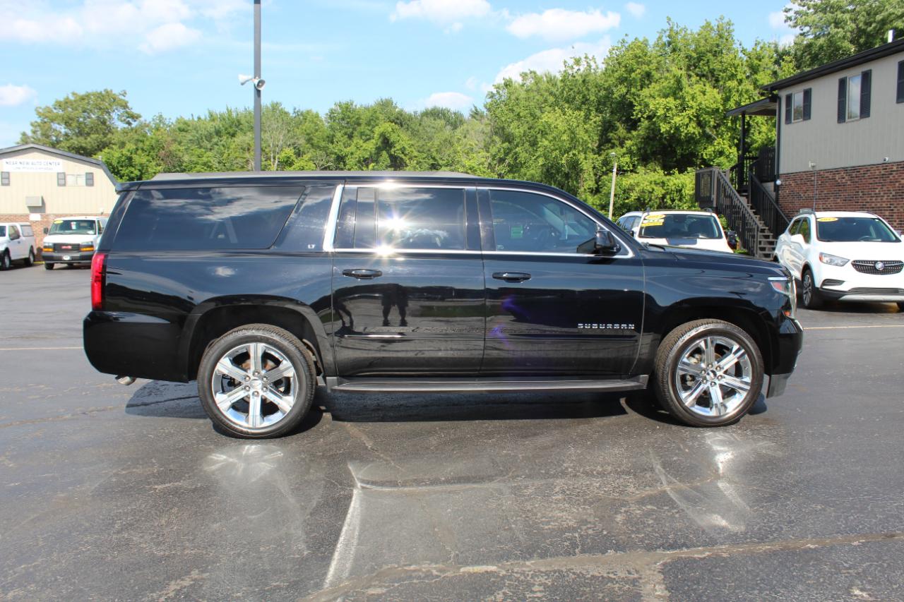 Chevrolet Suburban 4WD 4dr 1500 LT 2019