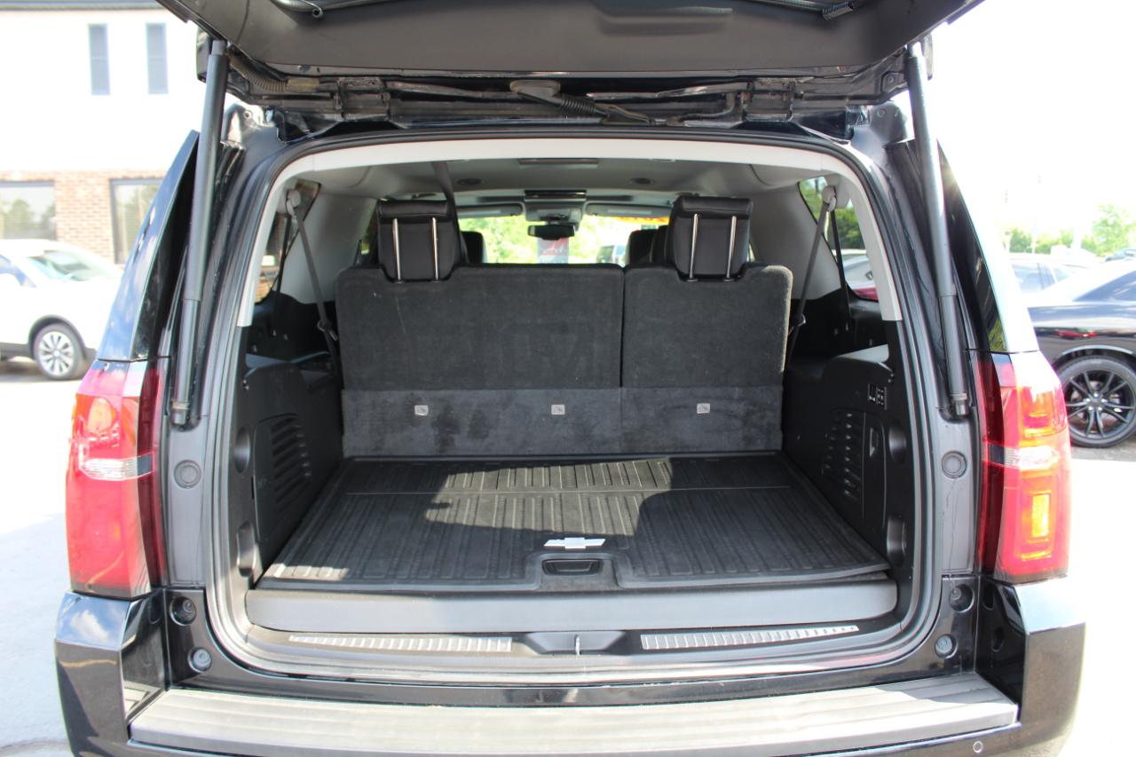 Chevrolet Suburban 4WD 4dr 1500 LT 2019
