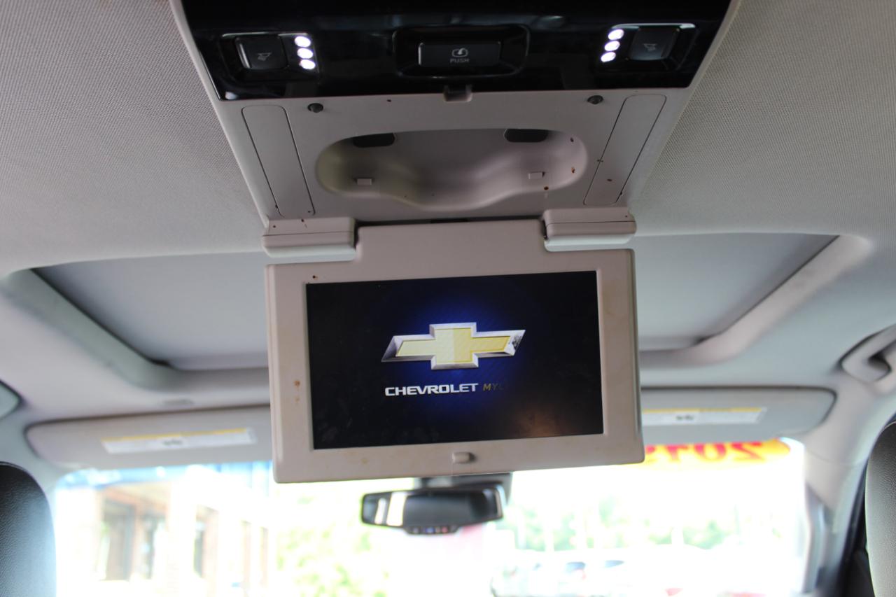 Chevrolet Suburban 4WD 4dr 1500 LT 2019
