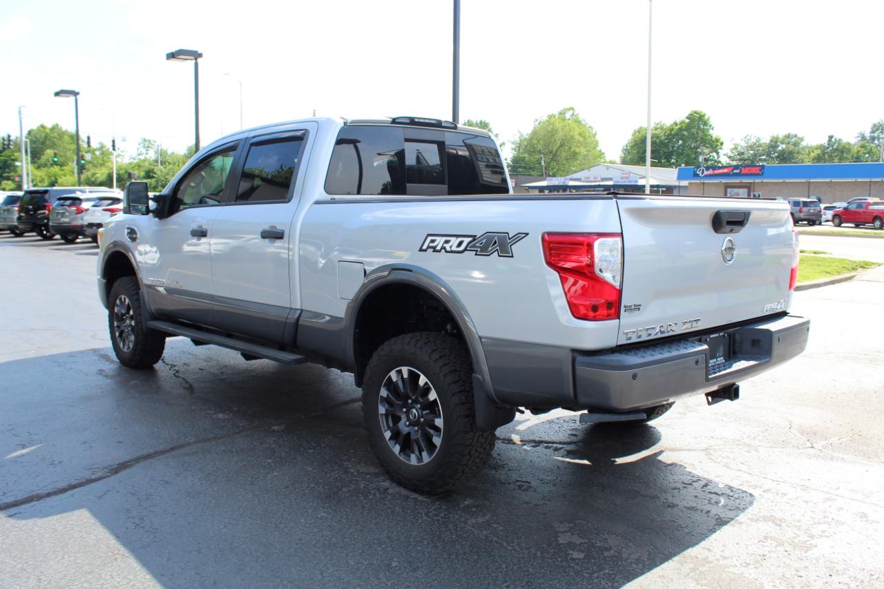 Nissan Titan XD 4x4 Diesel Crew Cab PRO-4X 2018
