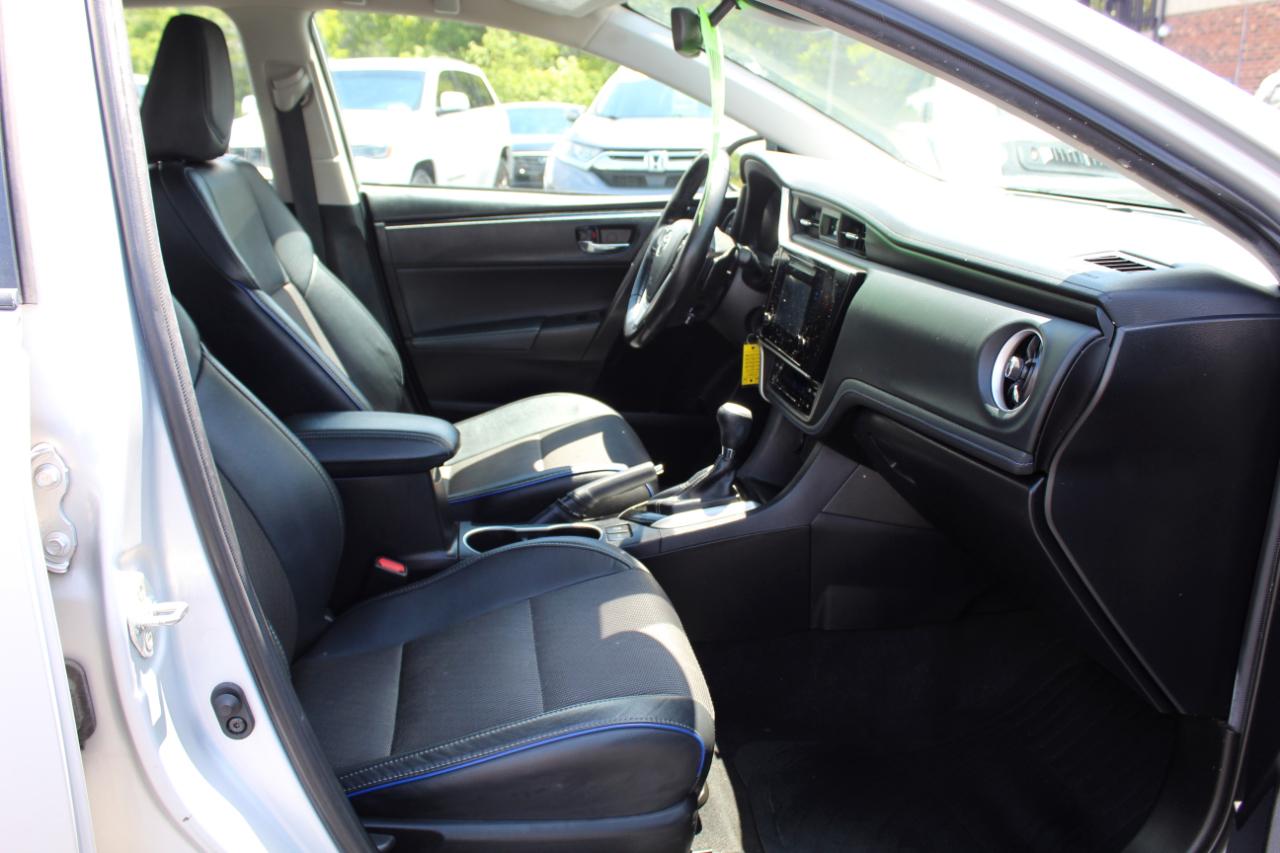 Toyota Corolla XLE CVT (Natl) 2019