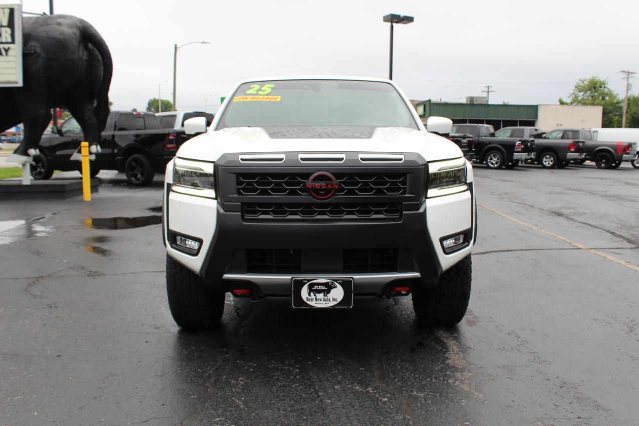 Nissan Frontier Crew Cab 4x4 PRO-4X 2025