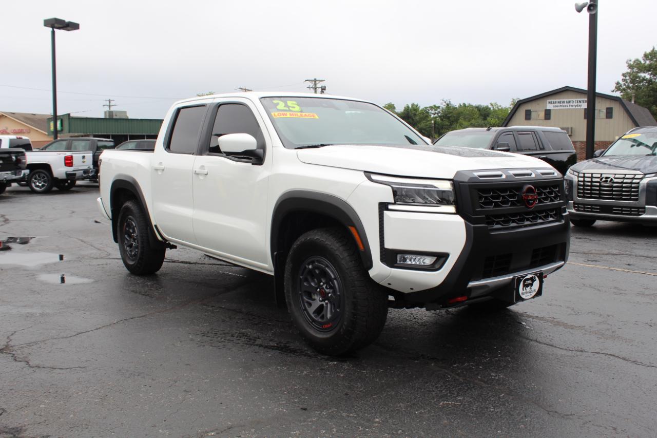 Nissan Frontier Crew Cab 4x4 PRO-4X 2025