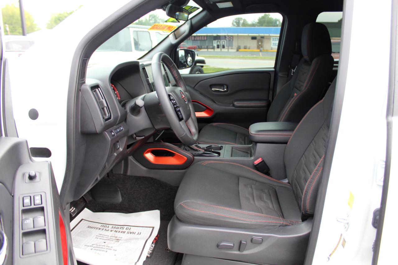 Nissan Frontier Crew Cab 4x4 PRO-4X 2025