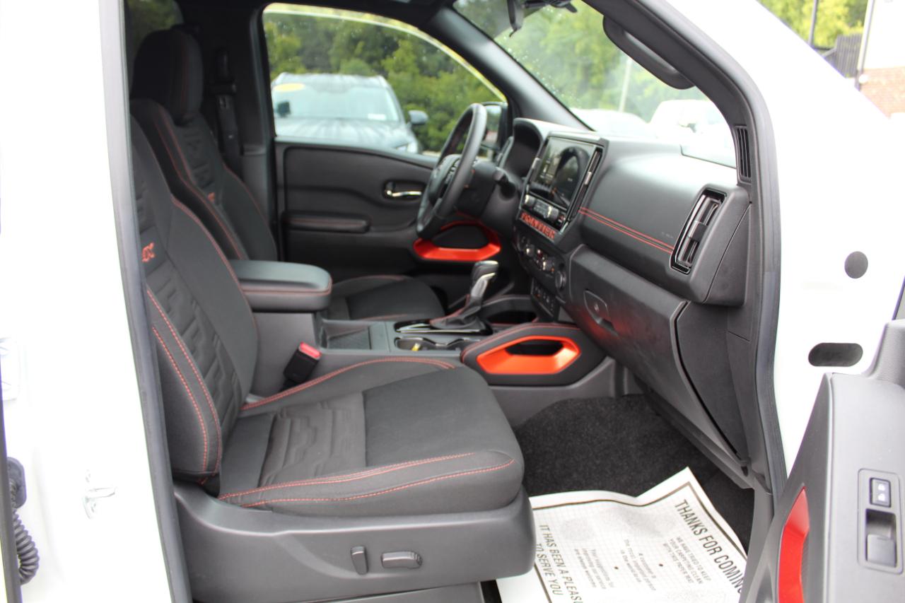 Nissan Frontier Crew Cab 4x4 PRO-4X 2025