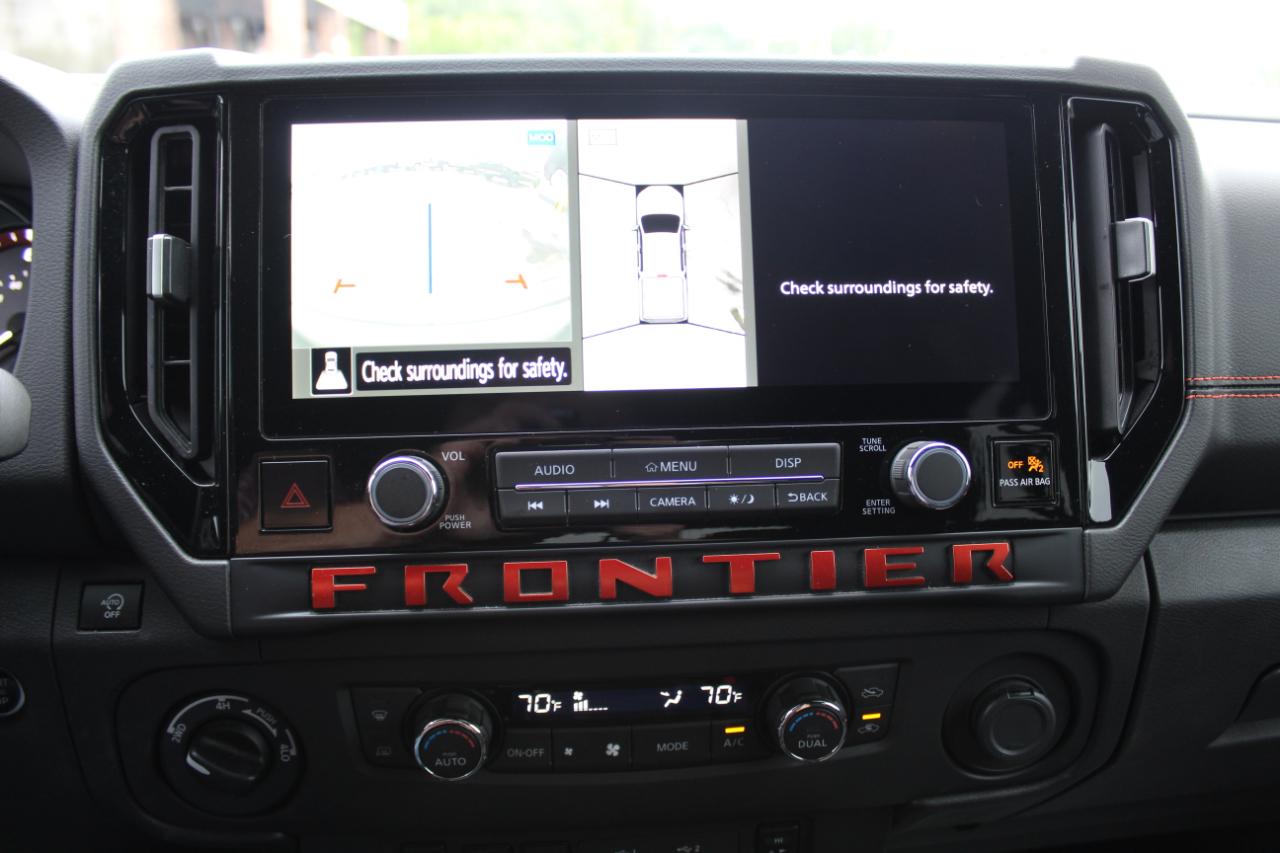 Nissan Frontier Crew Cab 4x4 PRO-4X 2025