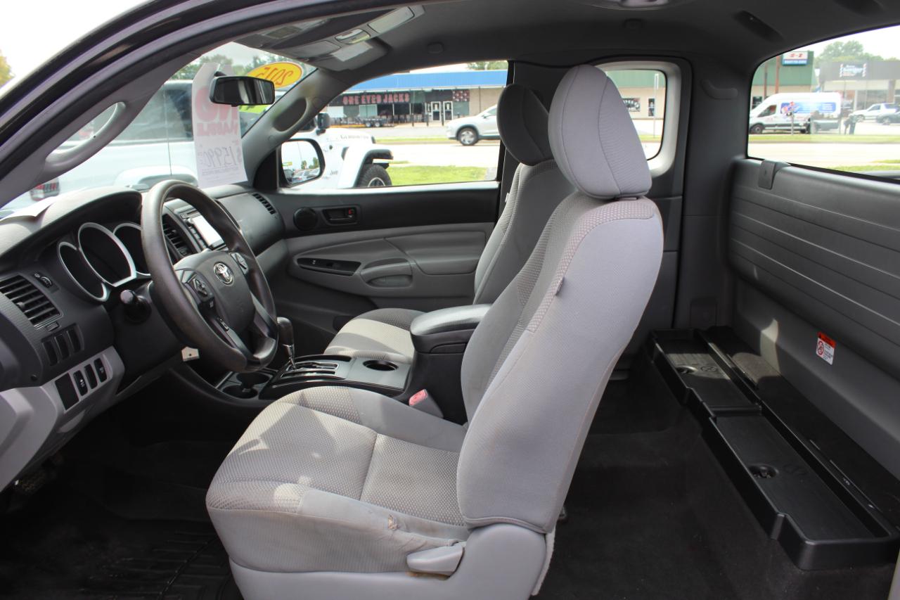Toyota Tacoma 4WD Access Cab I4 AT (Natl) 2015