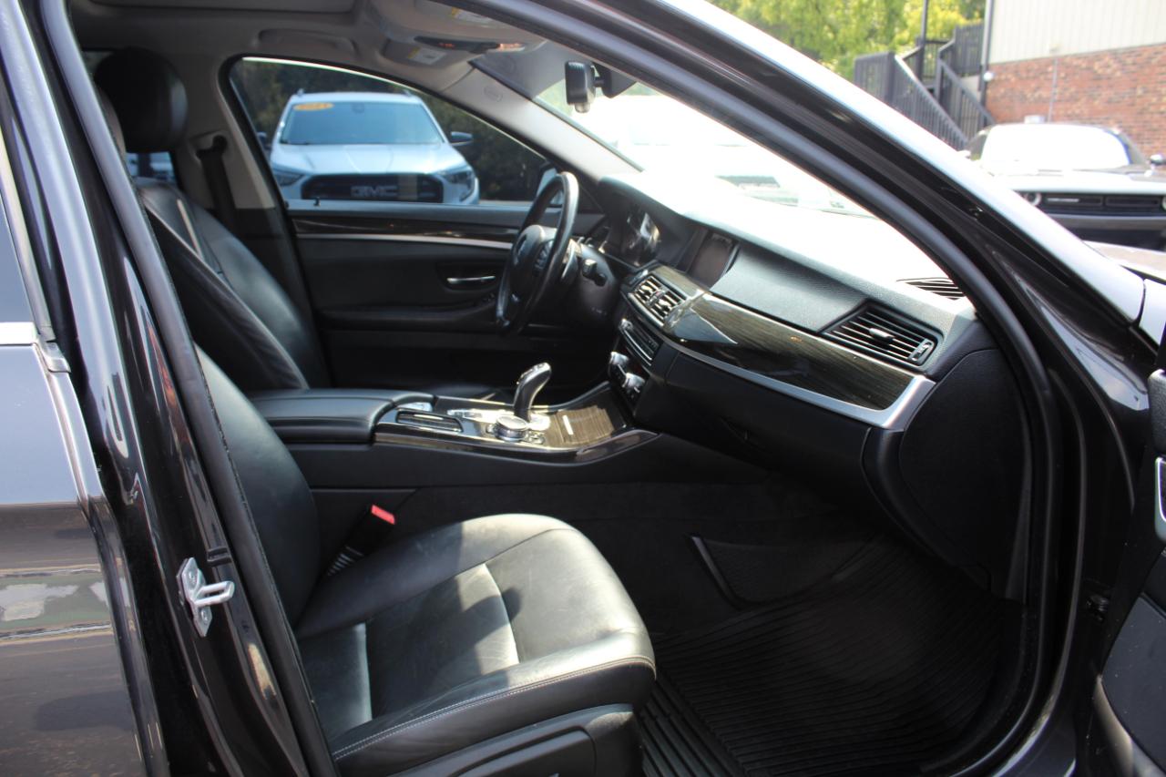 BMW 5 Series 4dr Sdn 528i xDrive AWD 2016