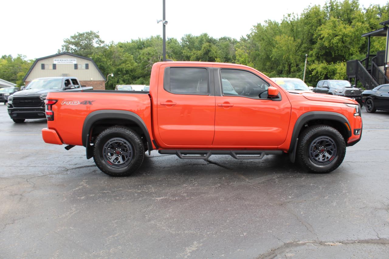 Nissan Frontier Crew Cab 4x4 PRO-4X 2025