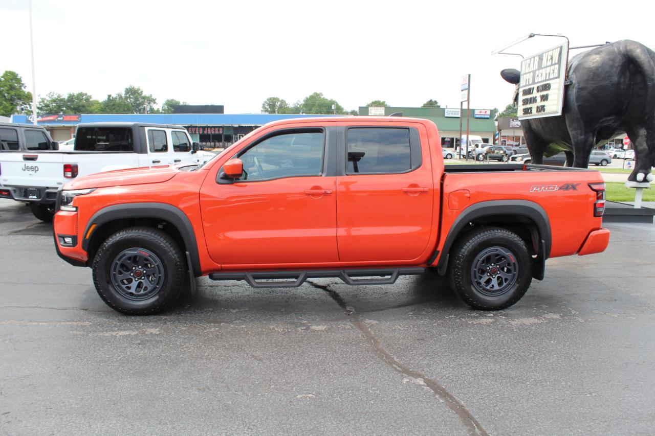 Nissan Frontier Crew Cab 4x4 PRO-4X 2025