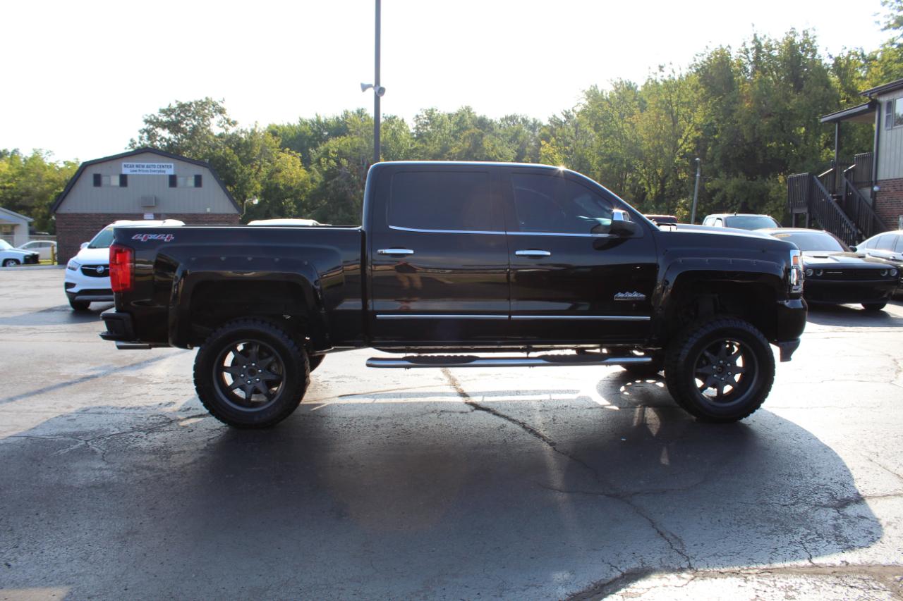 Chevrolet Silverado 1500 4WD Crew Cab 143.5" High Country 2017