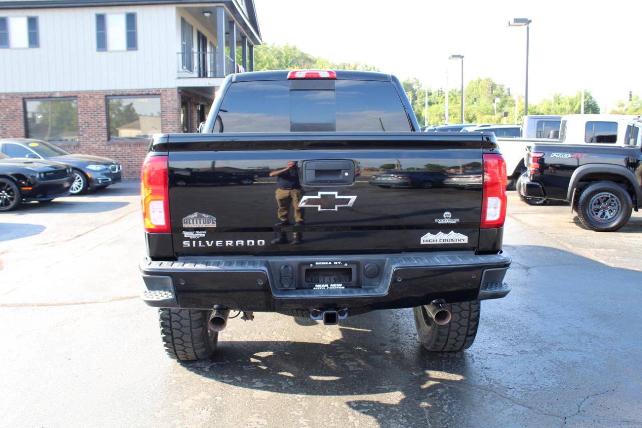 Chevrolet Silverado 1500 4WD Crew Cab 143.5" High Country 2017