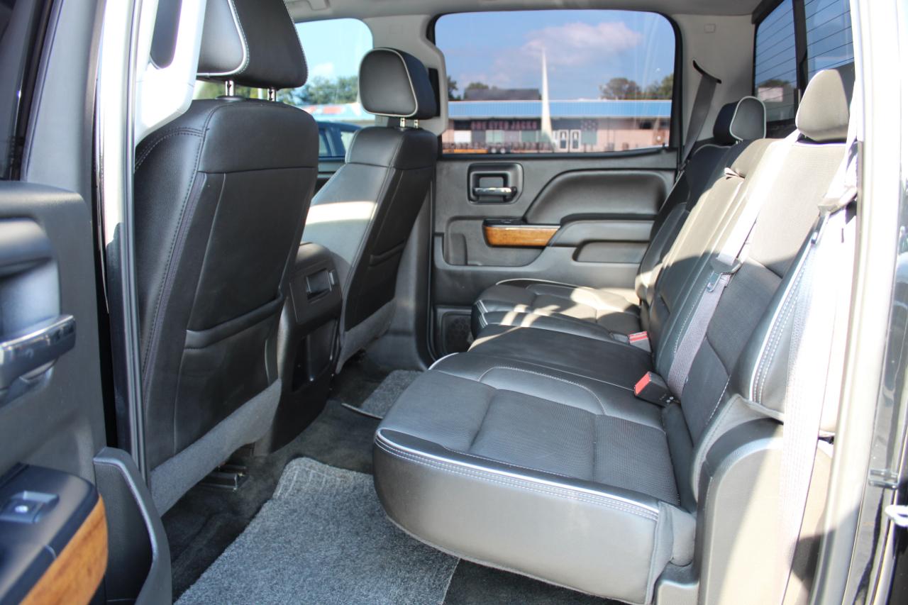 Chevrolet Silverado 1500 4WD Crew Cab 143.5" High Country 2017
