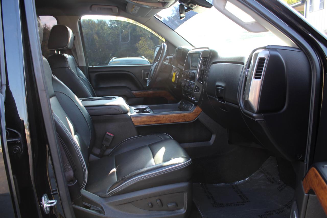 Chevrolet Silverado 1500 4WD Crew Cab 143.5" High Country 2017