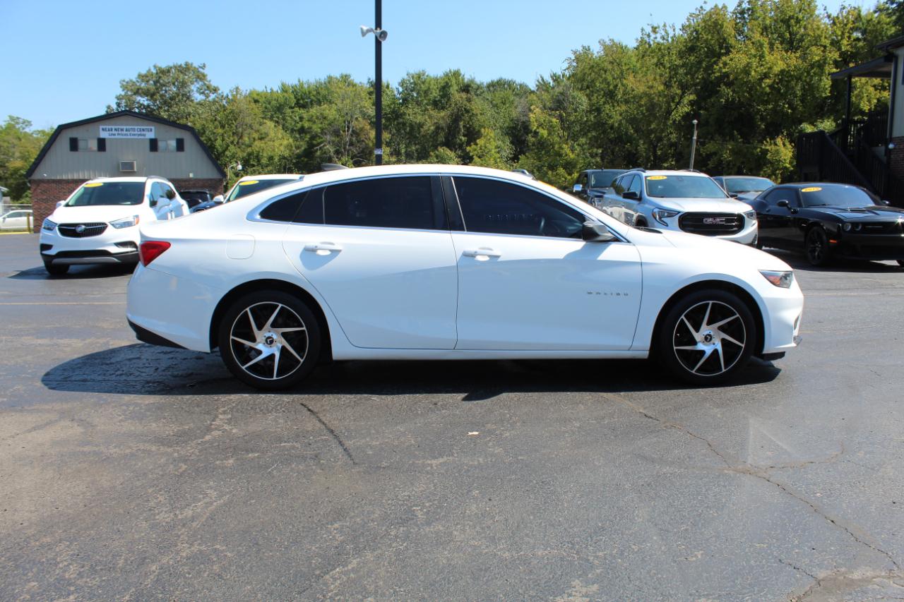 Chevrolet Malibu 4dr Sdn LS w/1LS 2017