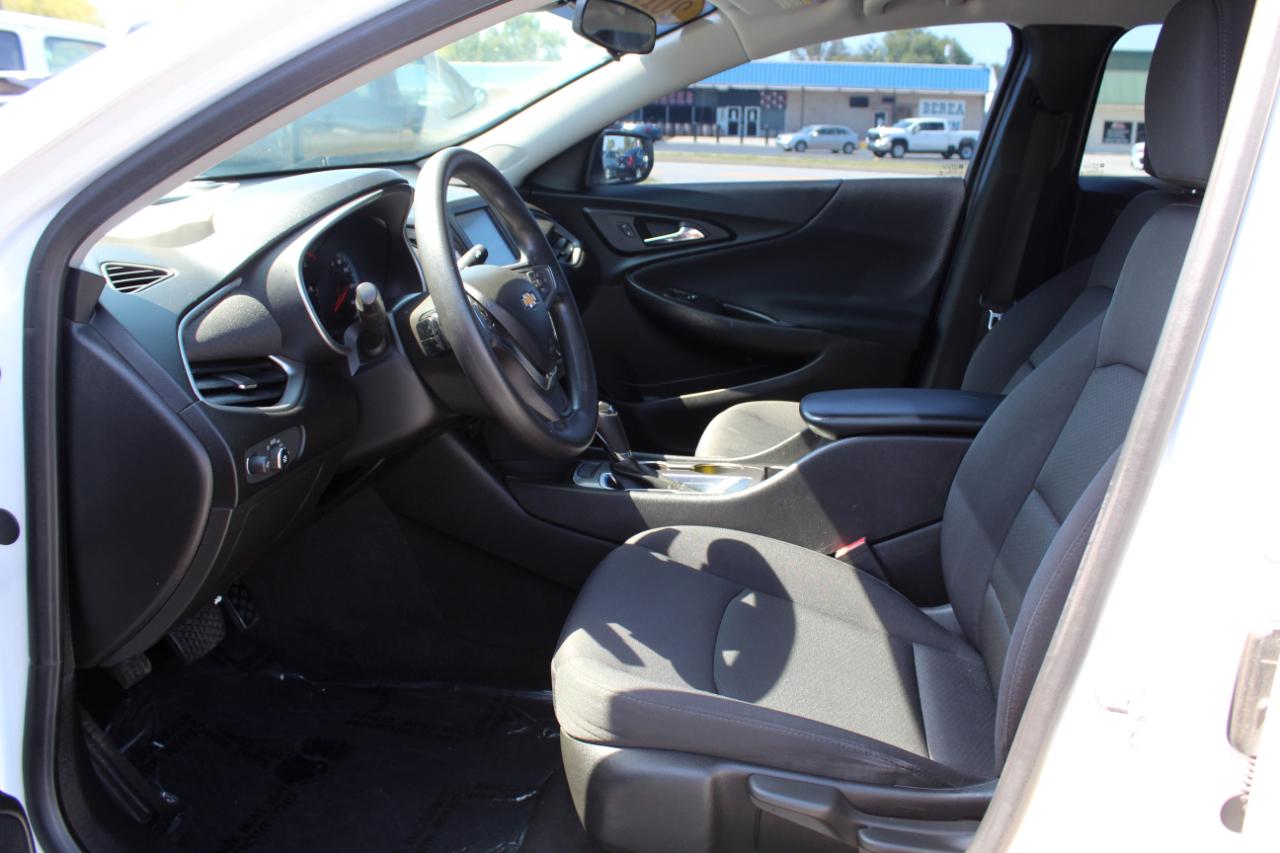 Chevrolet Malibu 4dr Sdn LS w/1LS 2017