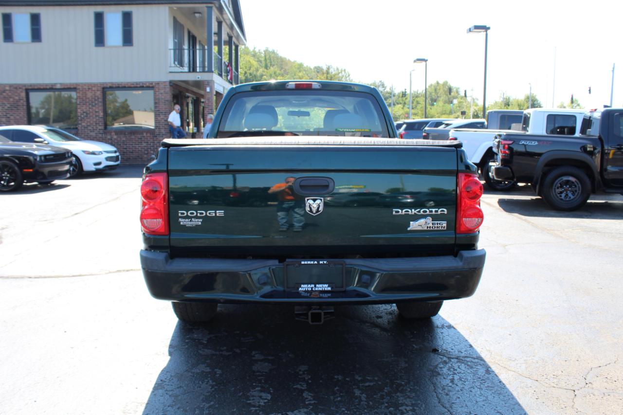 RAM Dakota 2WD Crew Cab Bighorn/Lonestar 2011