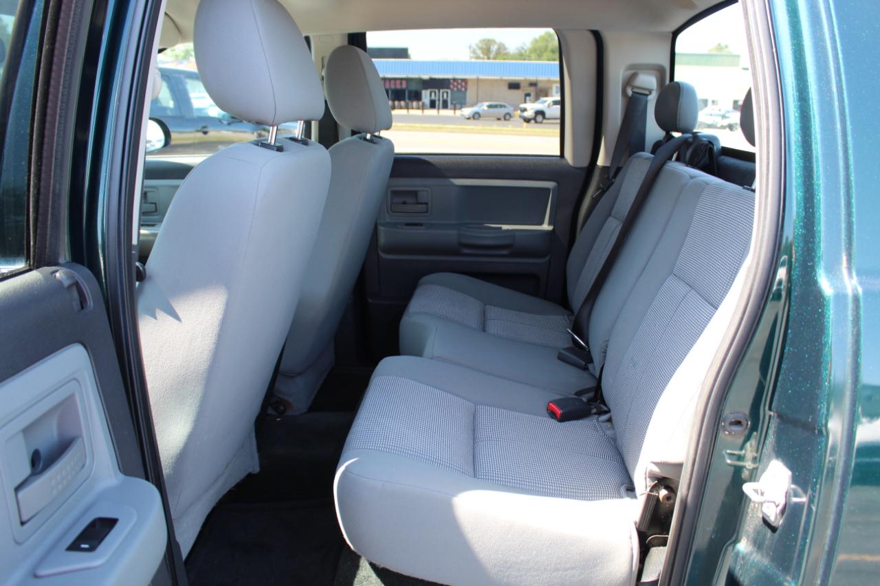 RAM Dakota 2WD Crew Cab Bighorn/Lonestar 2011