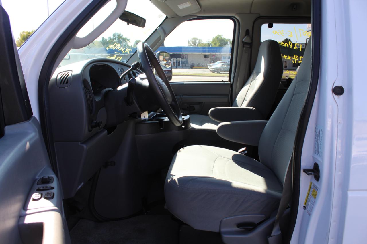 Ford Econoline Wagon E-350 Super XLT 2007