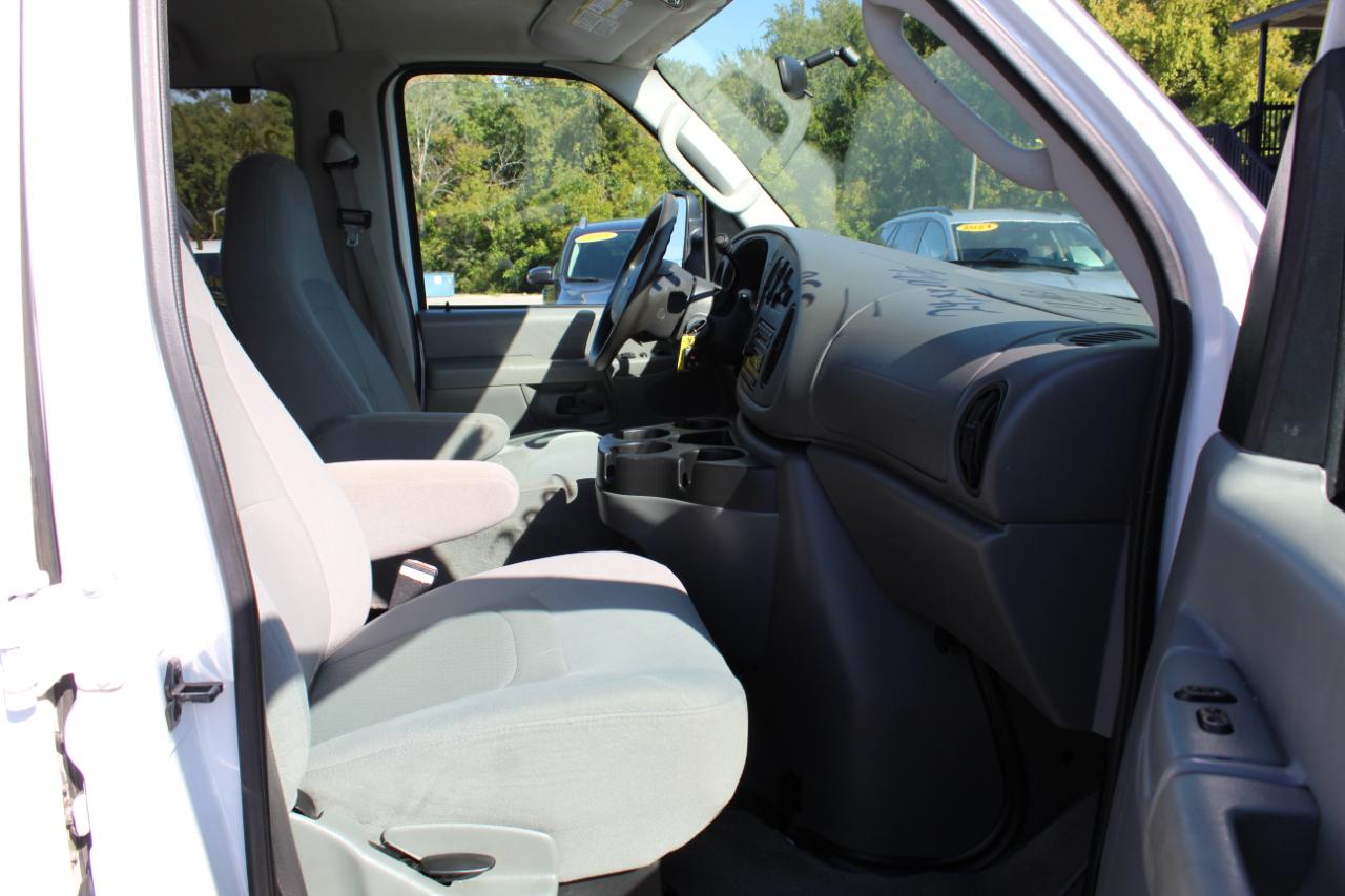 Ford Econoline Wagon E-350 Super XLT 2007
