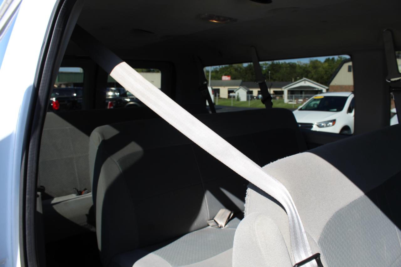Ford Econoline Wagon E-350 Super XLT 2007