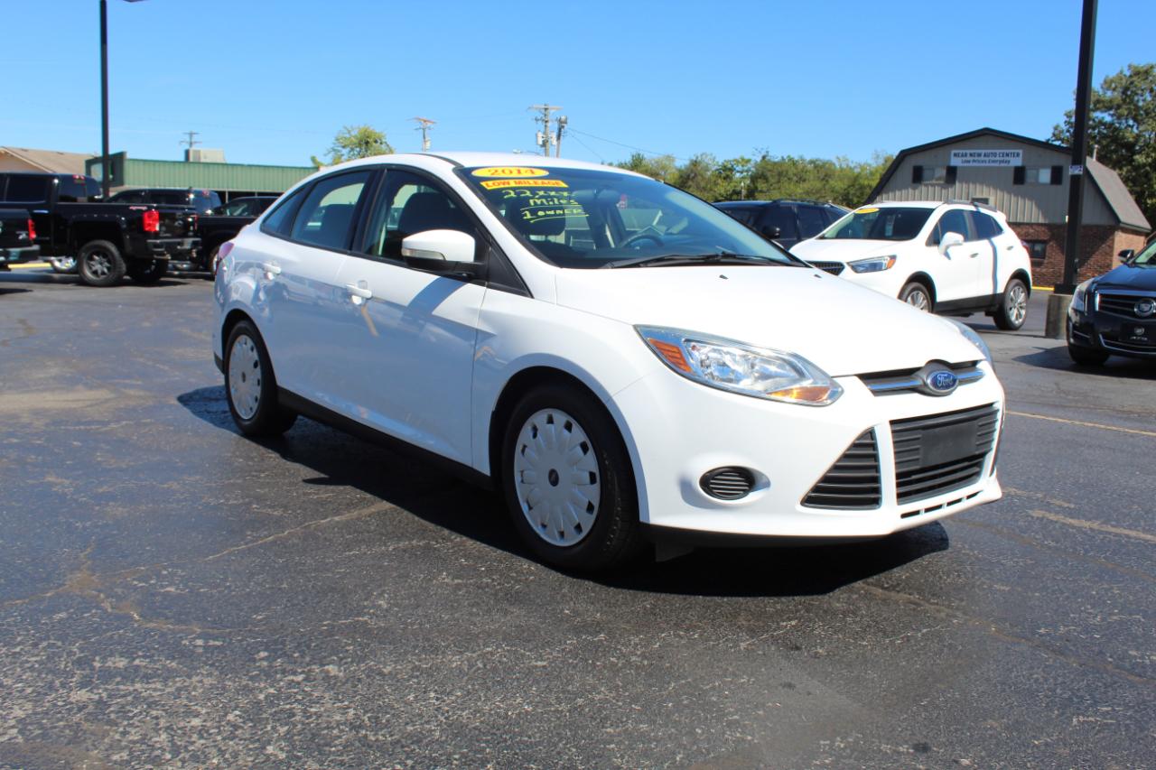 Ford Focus 4dr Sdn SE 2014
