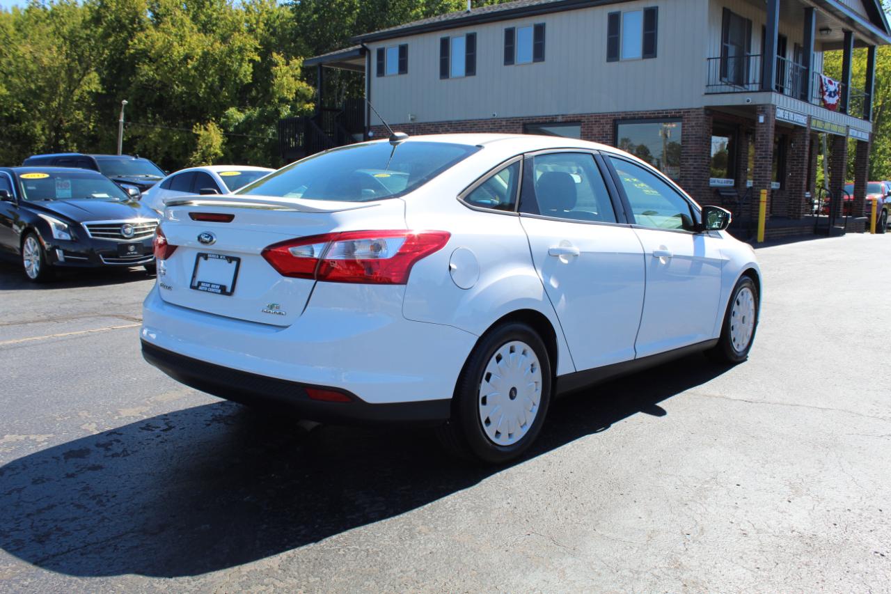 Ford Focus 4dr Sdn SE 2014