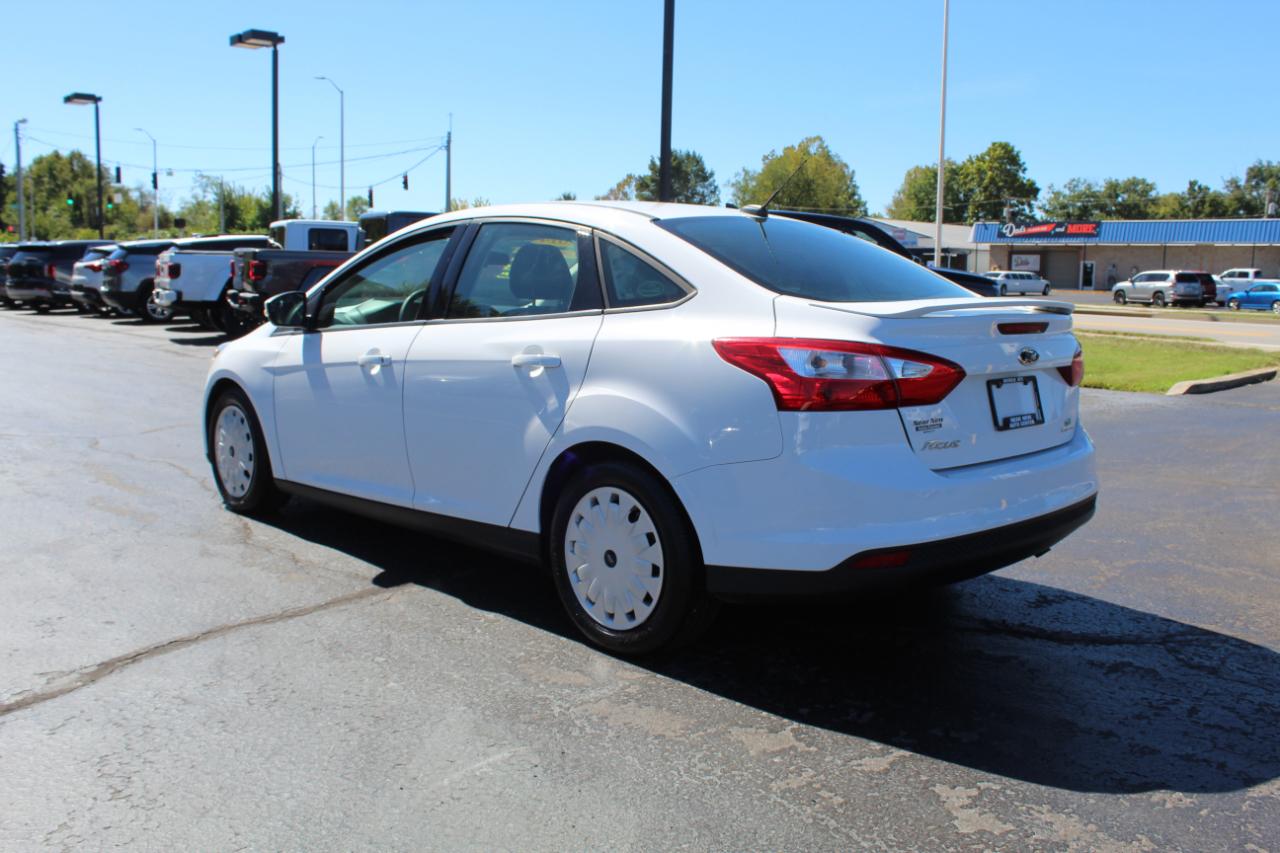 Ford Focus 4dr Sdn SE 2014