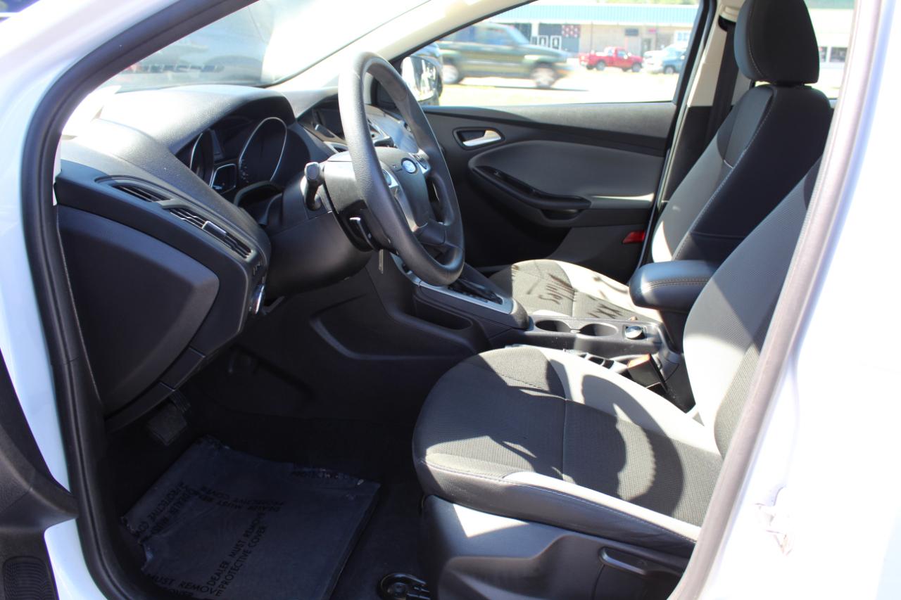 Ford Focus 4dr Sdn SE 2014
