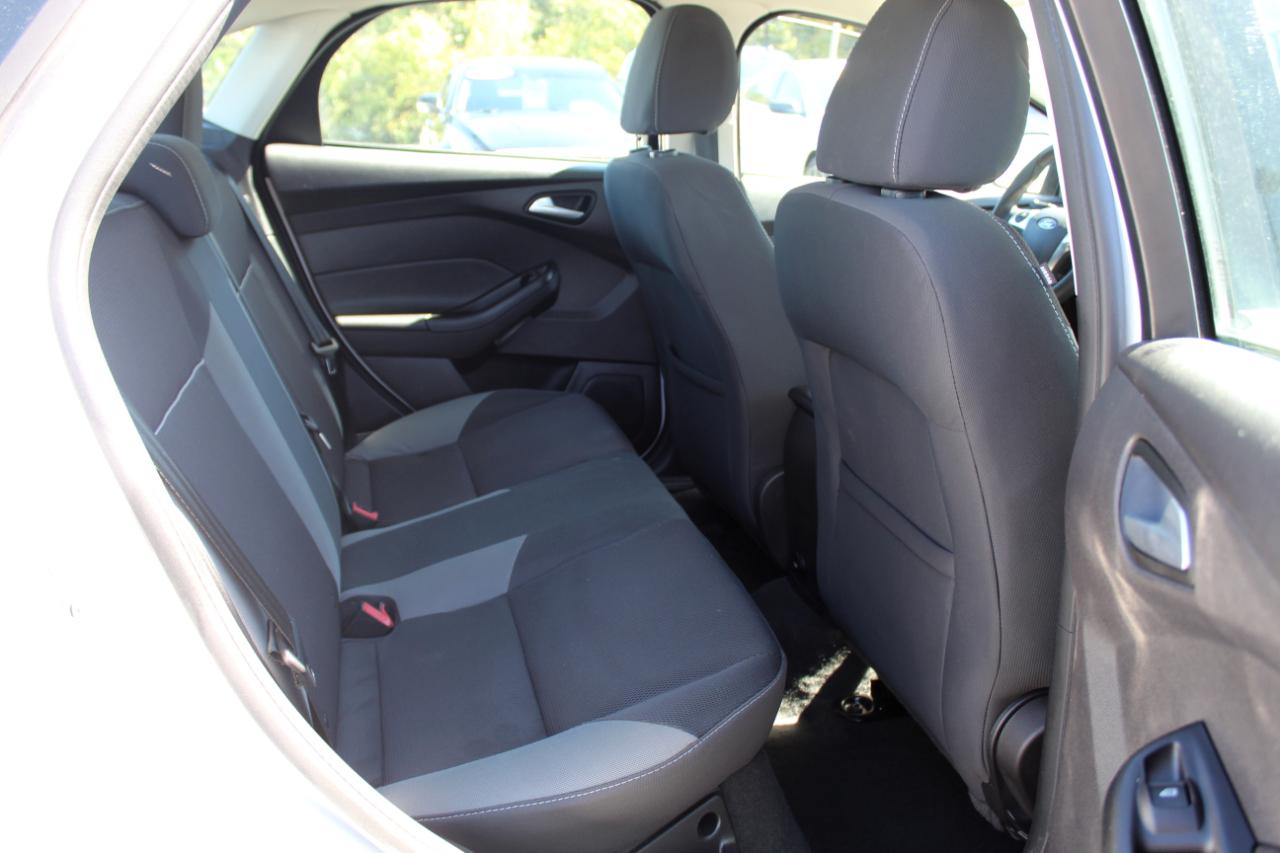 Ford Focus 4dr Sdn SE 2014