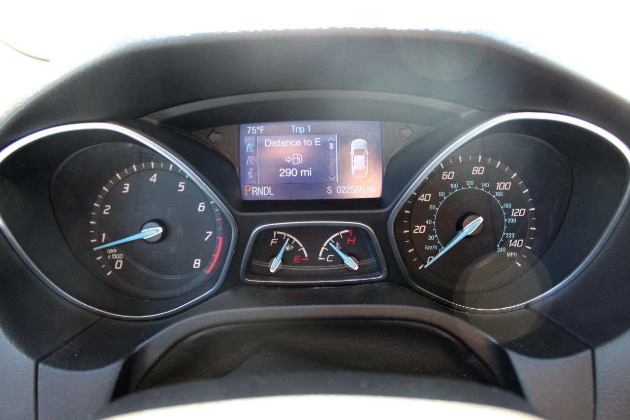 Ford Focus 4dr Sdn SE 2014