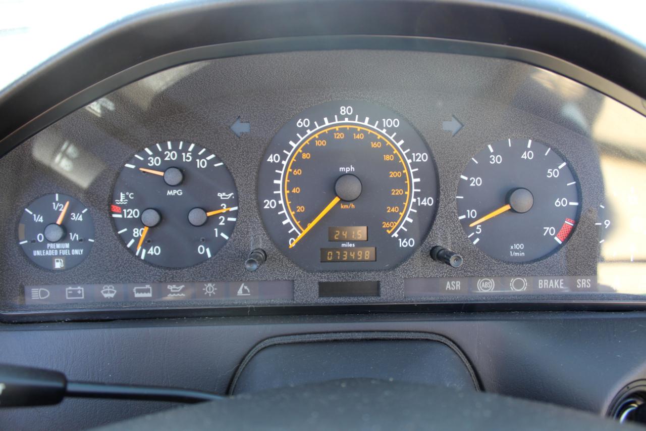 Mercedes-Benz SL Class 2dr Roadster 3.2L 1995