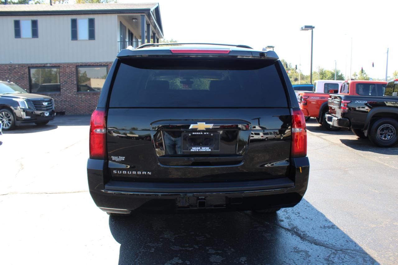 Chevrolet Suburban 4WD 4dr 1500 LS 2017