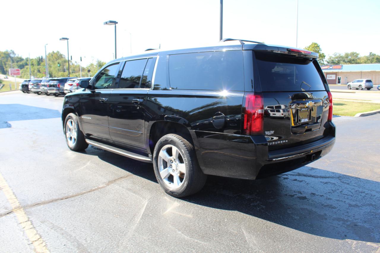 Chevrolet Suburban 4WD 4dr 1500 LS 2017