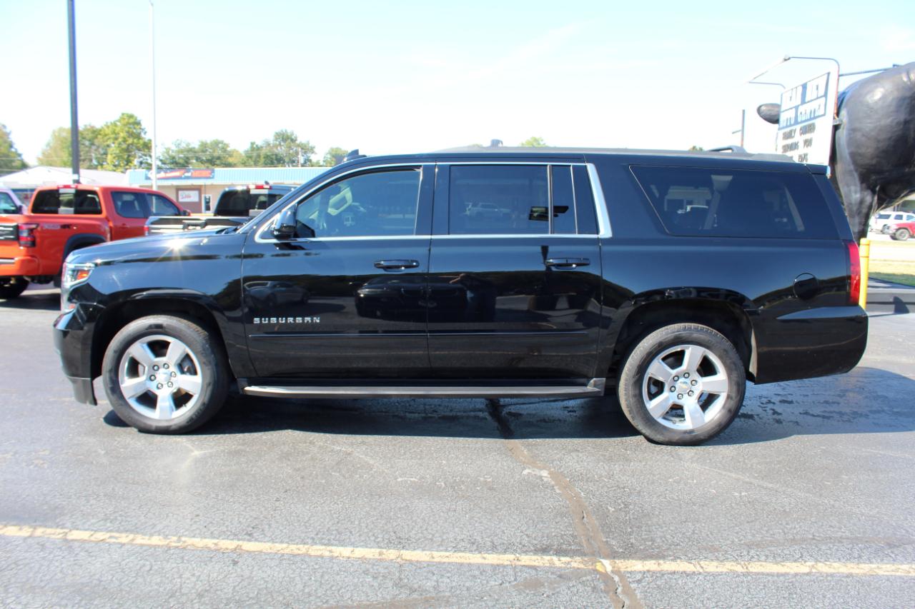 Chevrolet Suburban 4WD 4dr 1500 LS 2017