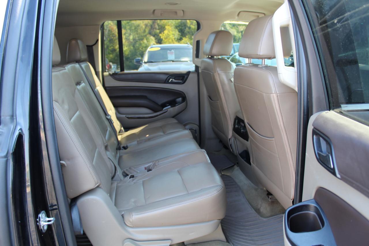 Chevrolet Suburban 4WD 4dr 1500 LS 2017
