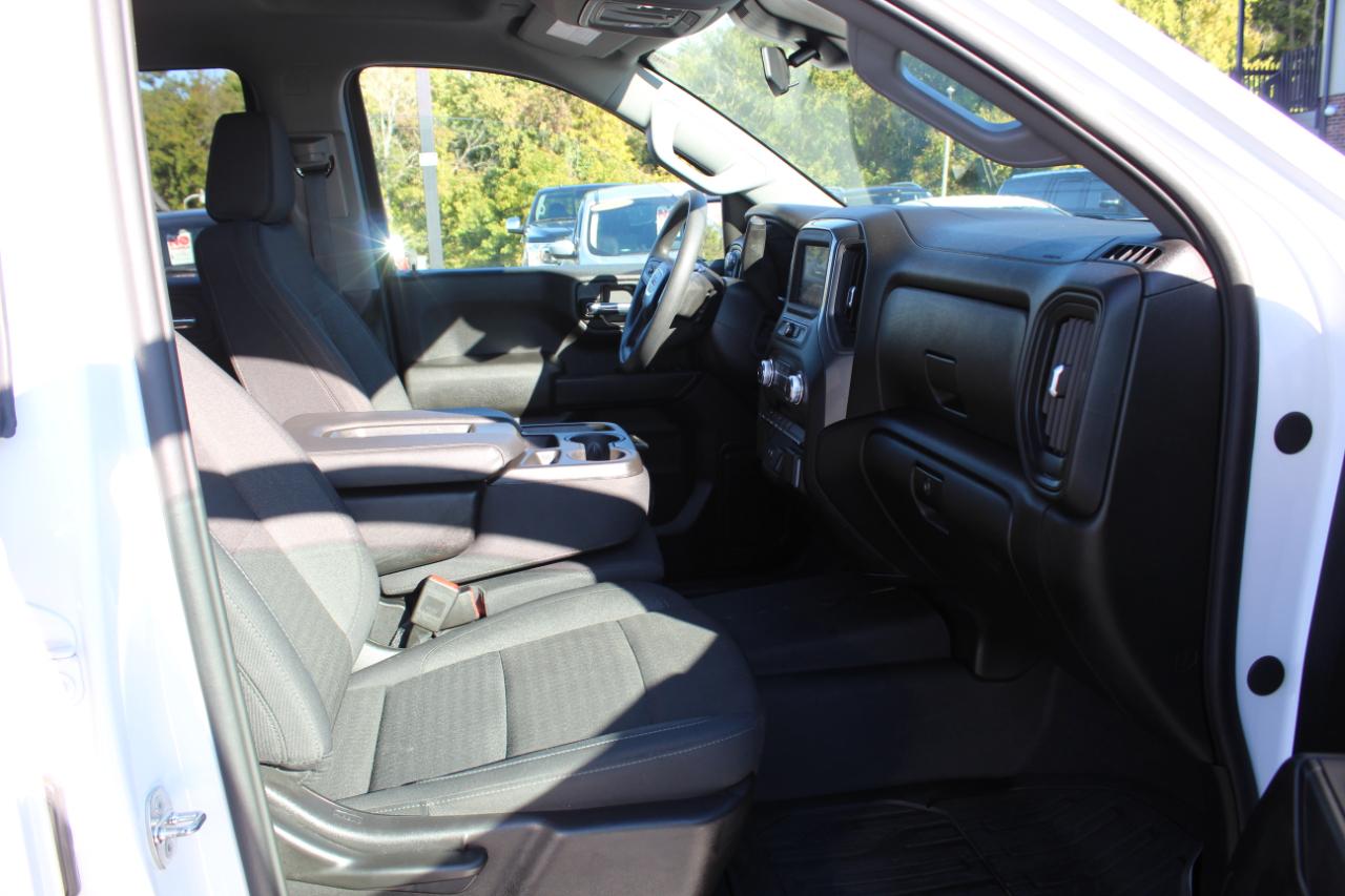 GMC Sierra 1500 4WD Crew Cab 147" Pro 2024