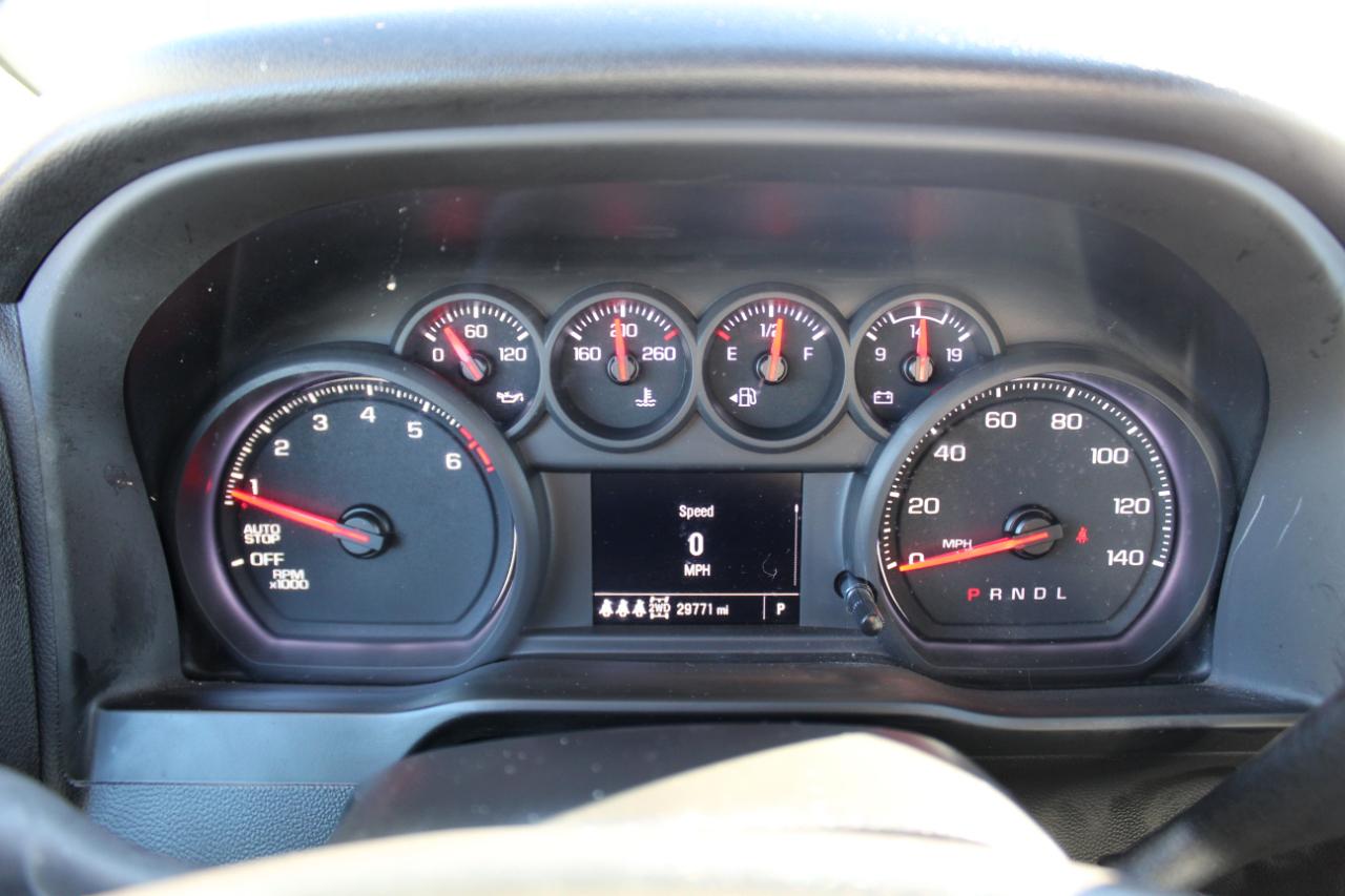 GMC Sierra 1500 4WD Crew Cab 147" Pro 2024