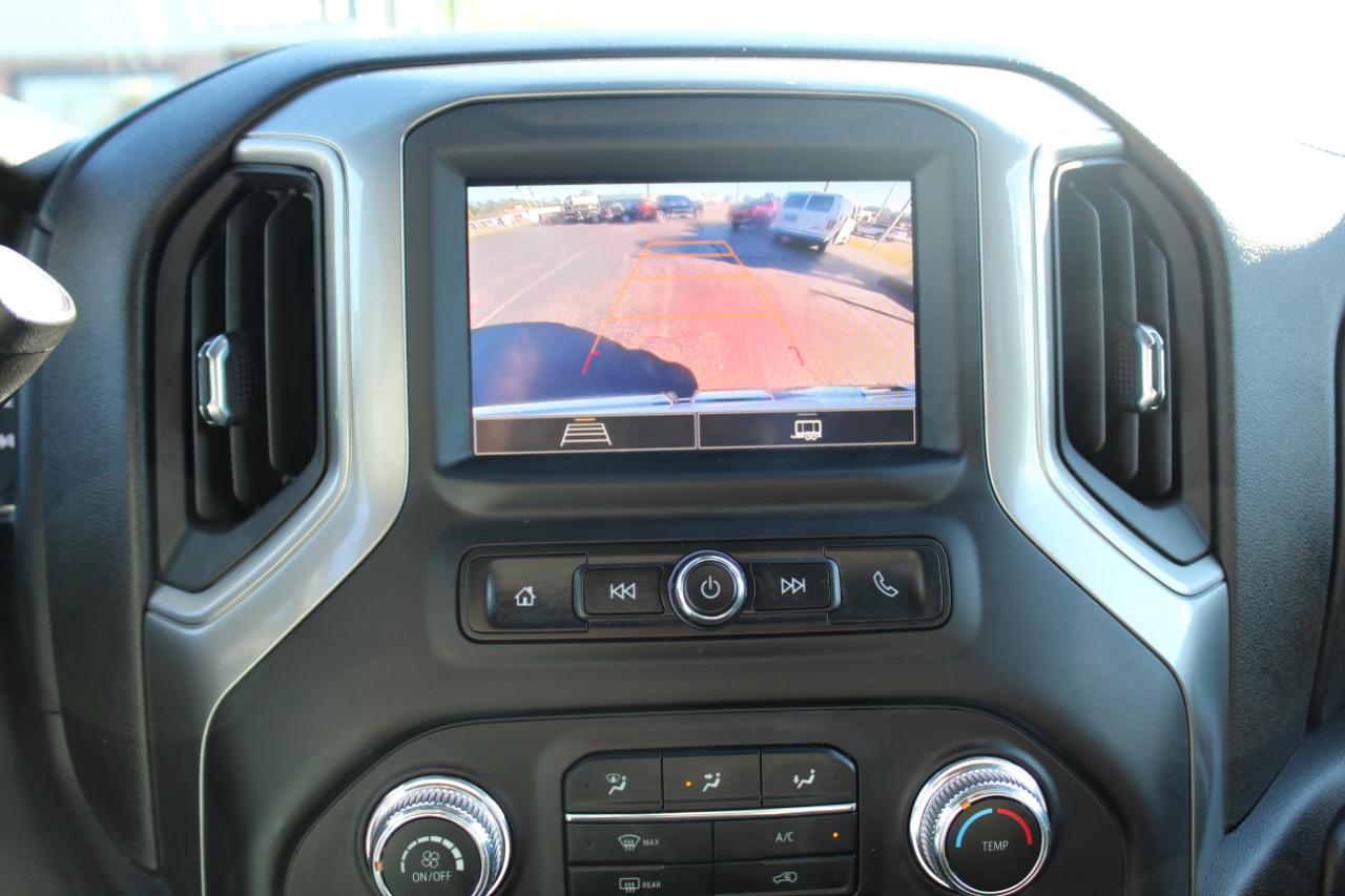 GMC Sierra 1500 4WD Crew Cab 147" Pro 2024