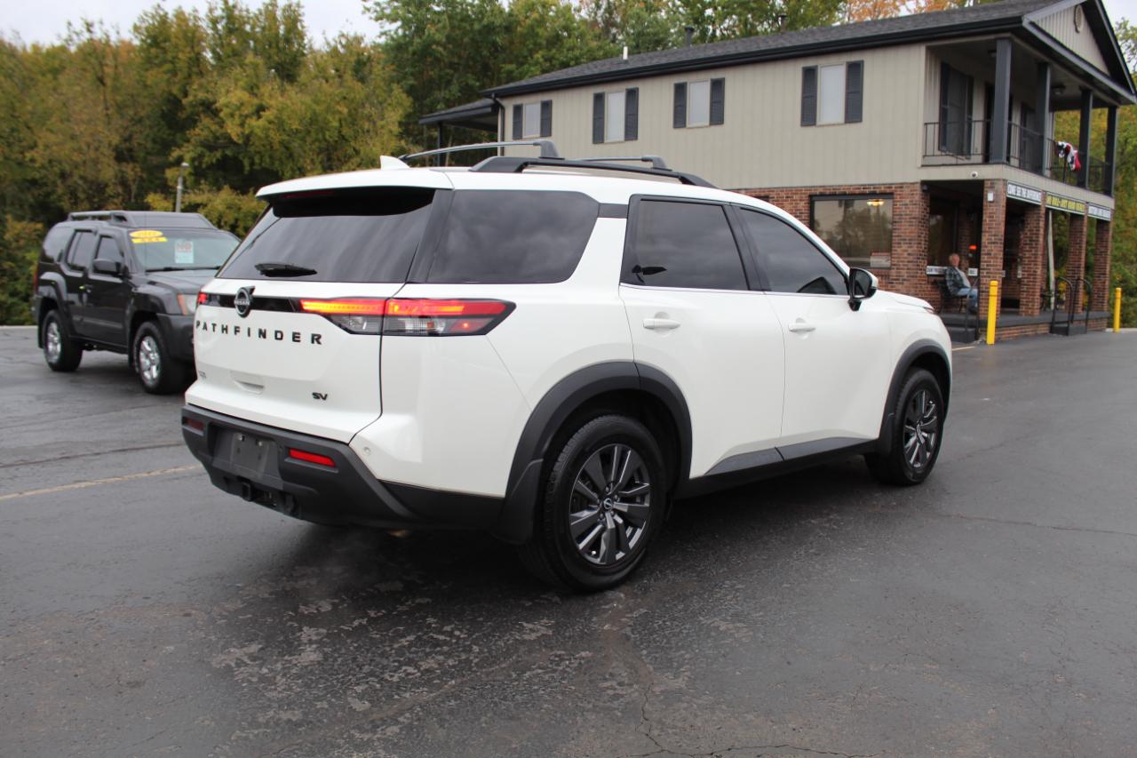 Nissan Pathfinder SV 2WD 2022