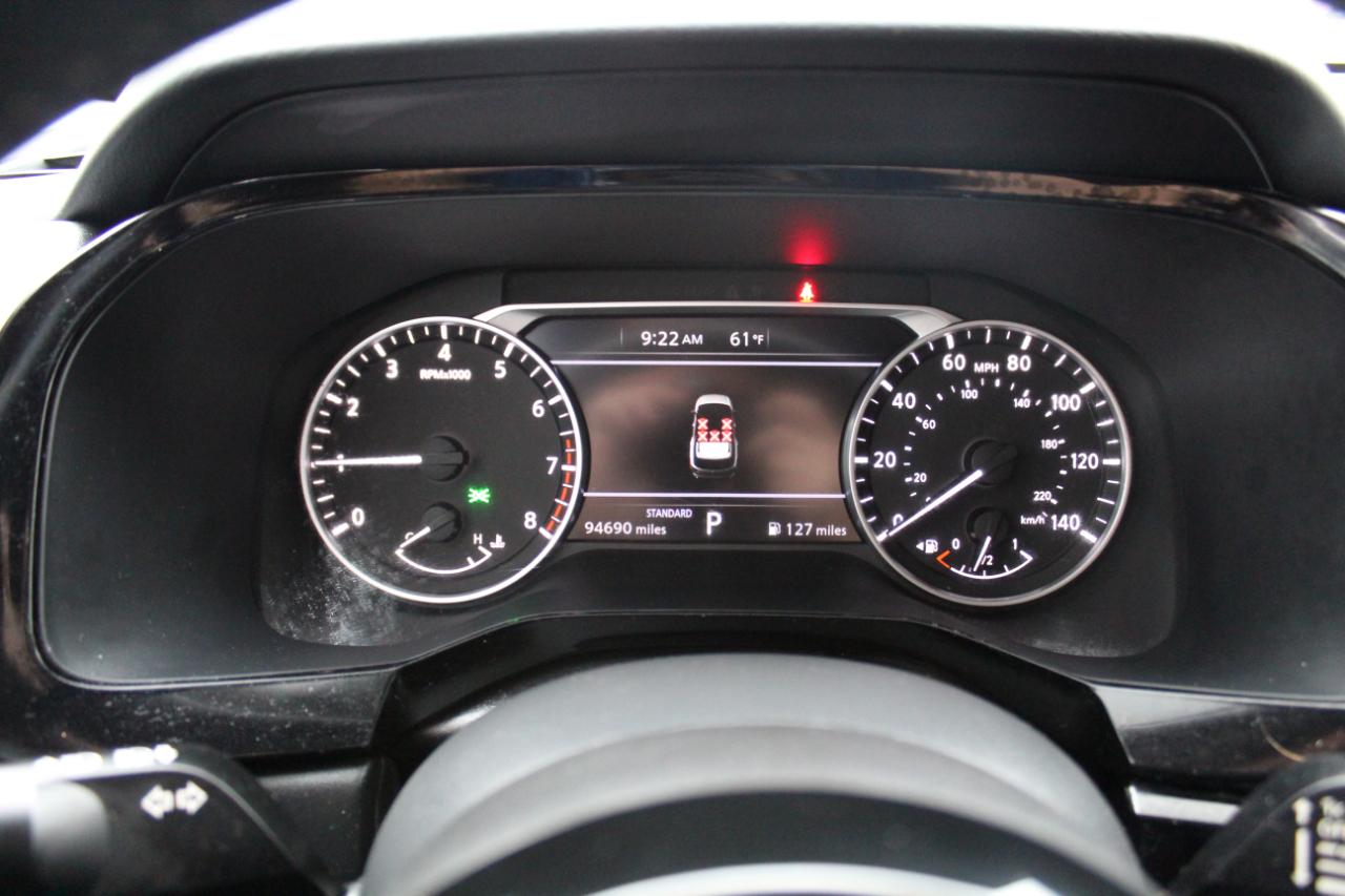 Nissan Pathfinder SV 2WD 2022
