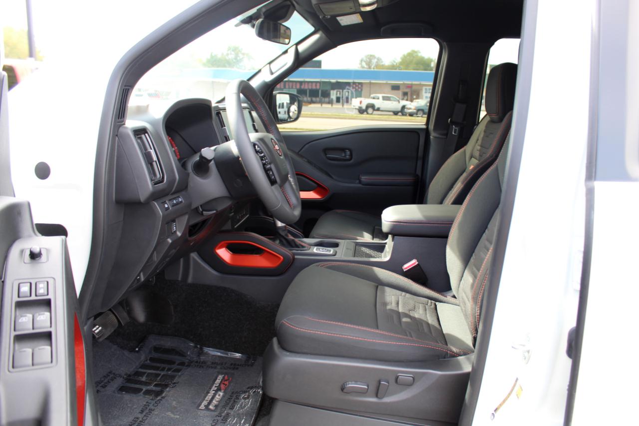 Nissan Frontier Crew Cab 4x4 PRO-4X 2026