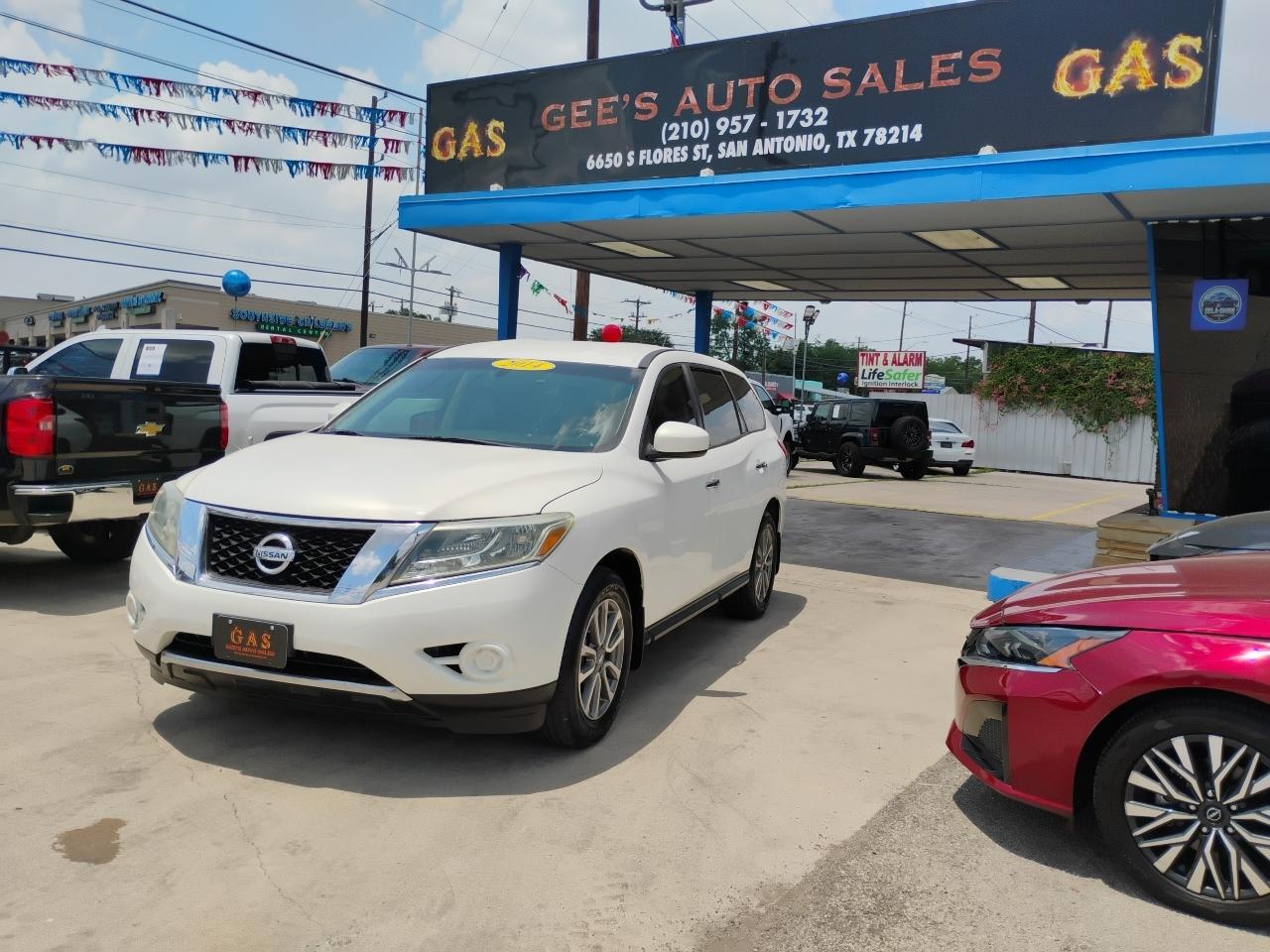 2014 Nissan Pathfinder SL 2WD