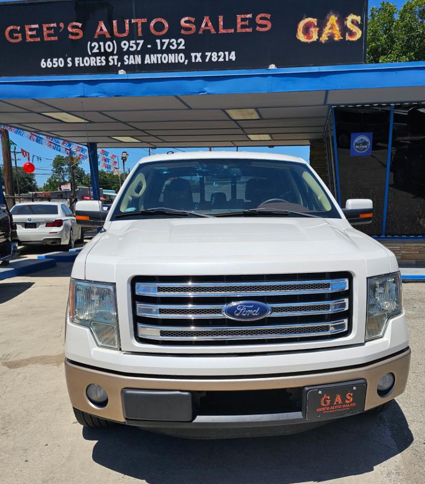 2013 Ford F-150 SuperCrew Crew Cab 139" King Ranch 4WD