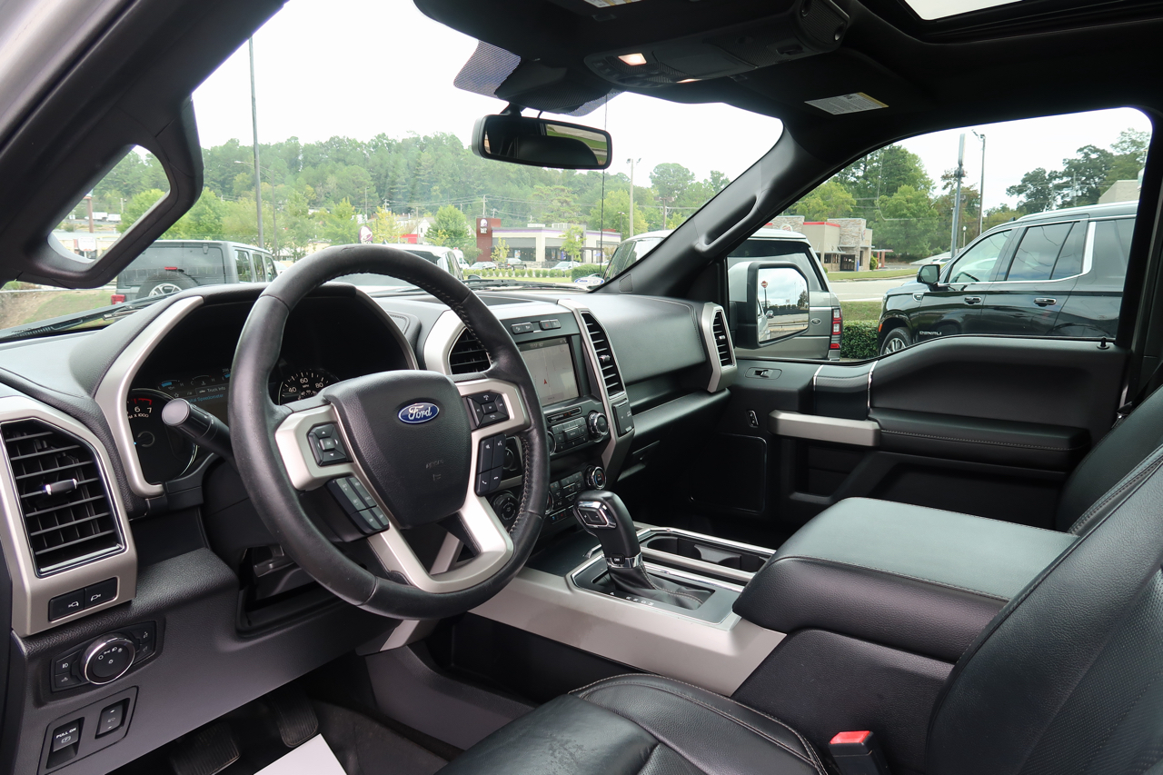 Ford F-150 Lariat 4WD SuperCrew 5.5' Box 2019 Ford F-150 Lariat 4WD SuperCrew 5.5' Box 2019