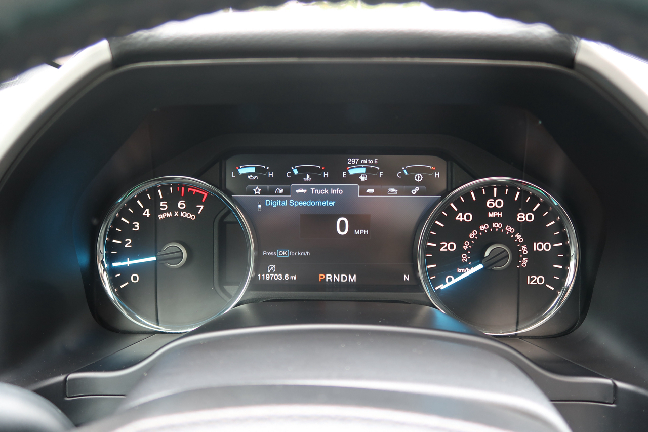 Ford F-150 Lariat 4WD SuperCrew 5.5' Box 2019 Ford F-150 Lariat 4WD SuperCrew 5.5' Box 2019